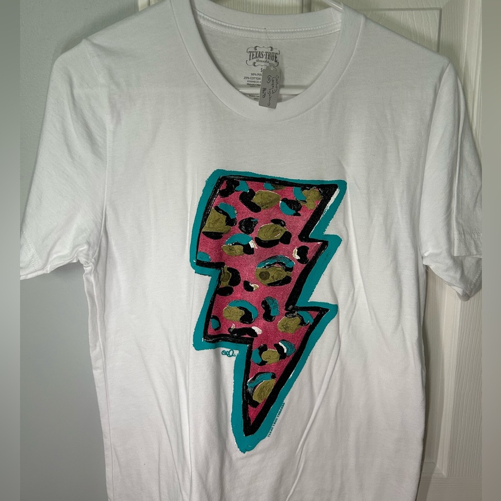 Texas True Threads Lightning Short Sleeve